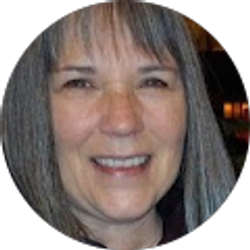 Profile photo of Betsy Hernandez