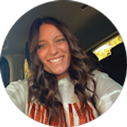 Profile photo of Bailey Henley