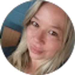 Profile photo of Shelly Horton