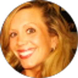 Profile photo of Lauren deVries