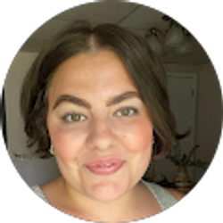 Profile photo of Kathlyn Holdren