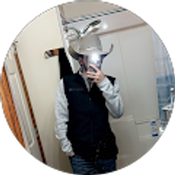Profile photo of Dominic Mills