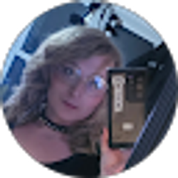 Profile photo of Bee