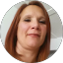 Profile photo of Stephanie Hart
