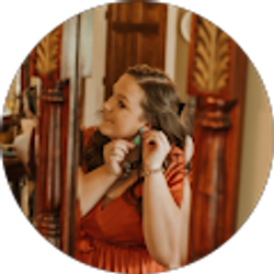 Profile photo of Ashlyn Van Heerden