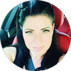 Profile photo of Carolyn Monticelli