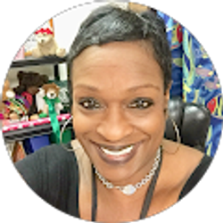 Profile photo of Veronica Scott