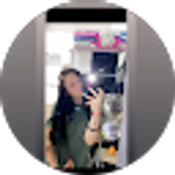 Profile photo of emily rylynn