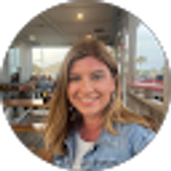 Profile photo of Lauren Duffer