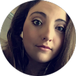 Profile photo of Hollie Mouat