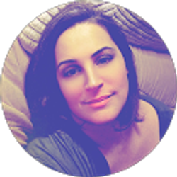 Profile photo of Kelsey Simons