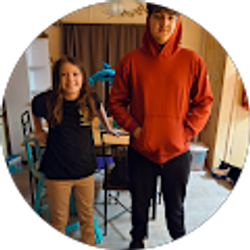 Profile photo of Naomi Simons