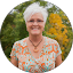 Profile photo of Laurie Pusateri (LaurStar)