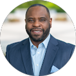 Profile photo of Cliff Thomas