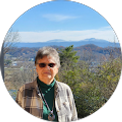 Profile photo of Sandra Crouch