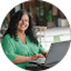 Profile photo of Heather Pryor