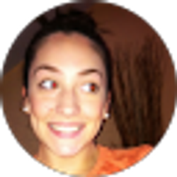 Profile photo of Yesi Castillo (Yesi)