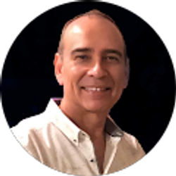 Profile photo of Rodolfo Velarde