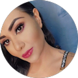 Profile photo of Isis Dias