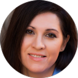 Profile photo of Julia Aragon