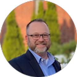 Profile photo of Dennis Babineau