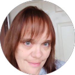 Profile photo of Elizabeth Thomas