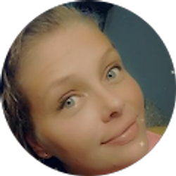 Profile photo of Amanda Yarolem