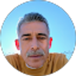 Profile photo of Raul Flores