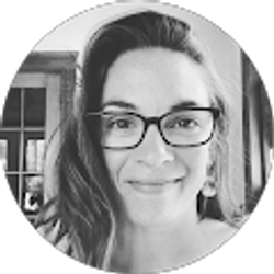 Profile photo of Leigh Hefferon