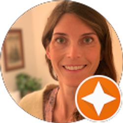 Profile photo of Ashlee Simons