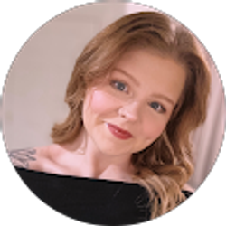 Profile photo of Ashley Grimberg