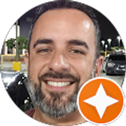 Profile photo of Efrain Roldan