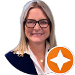 Profile photo of Stacey Hennessey