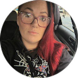 Profile photo of Erin Thomas
