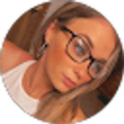 Profile photo of Caitlyn Gray