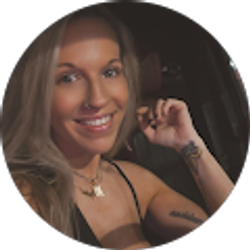 Profile photo of Brooke Bordeaux