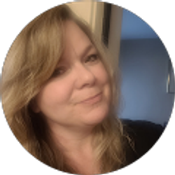 Profile photo of Liz Parsons