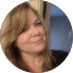 Profile photo of Liz Parsons