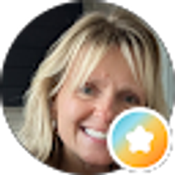 Profile photo of Roxanne Miller