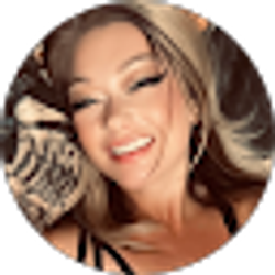 Profile photo of Samantha Hollywood