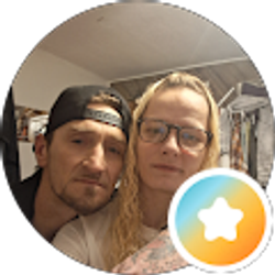 Profile photo of Lisa Rowe