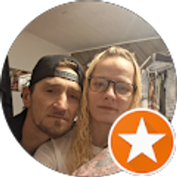 Profile photo of Lisa Rowe