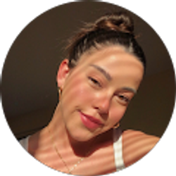 Profile photo of Laura Henderson