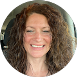 Profile photo of Suzanne Heber