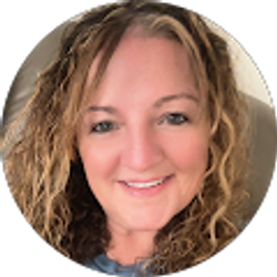 Profile photo of Jenn Stone