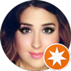 Profile photo of Holly Ensinger