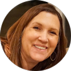 Profile photo of Amy Weishaar