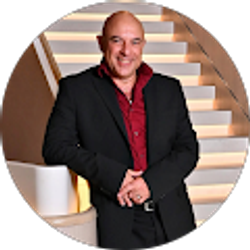 Profile photo of Victor Gonzalez