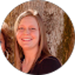 Profile photo of Beth Lowe