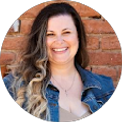 Profile photo of Larissa Douglas